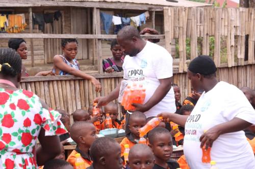 Students getting meals