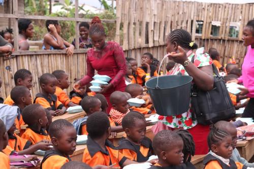 Students getting meals